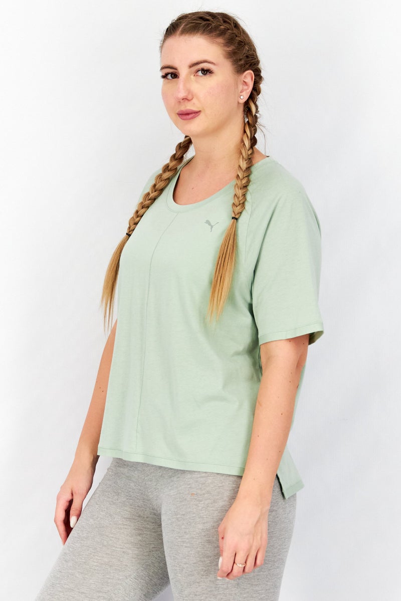 PUMA بلوزة رياضية نسائية مريحة من ثلاث خلطات، أخضر مثلج - Image 2